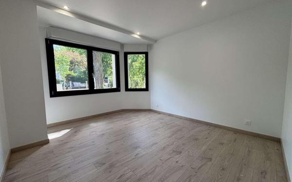 Maison à vendre    5 pièces • 180 m2 Saint-Fargeau-Ponthierry