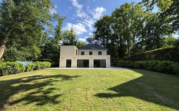 Maison à vendre    5 pièces • 180 m2 Saint-Fargeau-Ponthierry