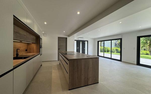 Maison à vendre    5 pièces • 180 m2 Saint-Fargeau-Ponthierry