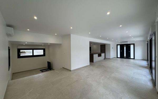 Maison à vendre    5 pièces • 180 m2 Saint-Fargeau-Ponthierry