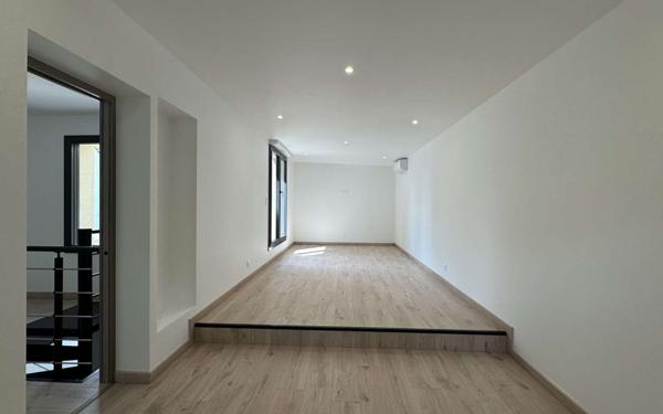 Maison à vendre    5 pièces • 180 m2 Saint-Fargeau-Ponthierry