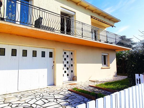 A VENDRE - AYTRE - Maison 10 pièces 260 m2 - Jardin - Garage