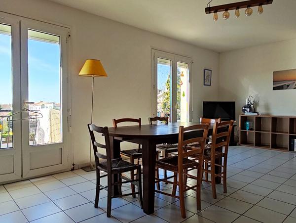 A VENDRE - AYTRE - Maison 10 pièces 260 m2 - Jardin - Garage