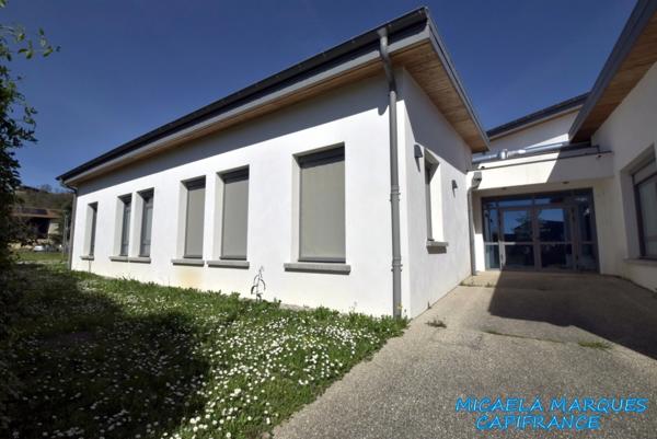 Beaurepaire, à vendre Locaux professionnels