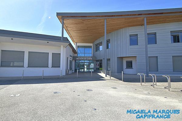 Beaurepaire, à vendre Locaux professionnels