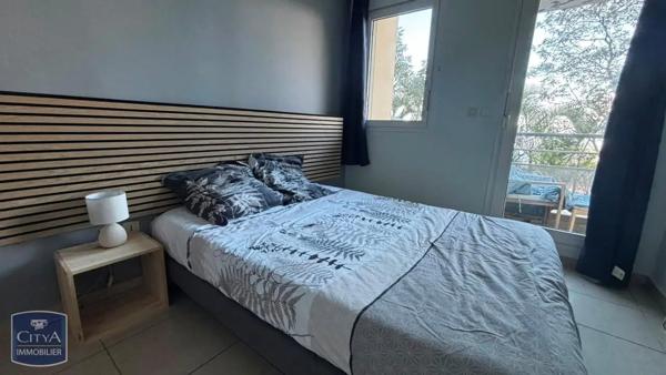 Appartement à louer 2 pièces 34.79m² Saint-Denis (97490)