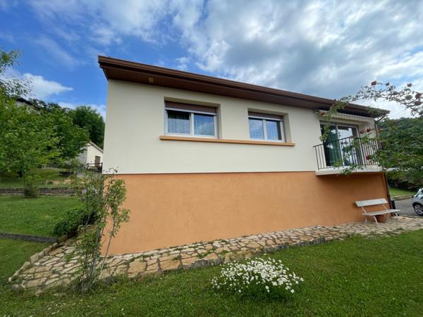 Maison F5 sur sous sol avec garages, terrasse et terrain