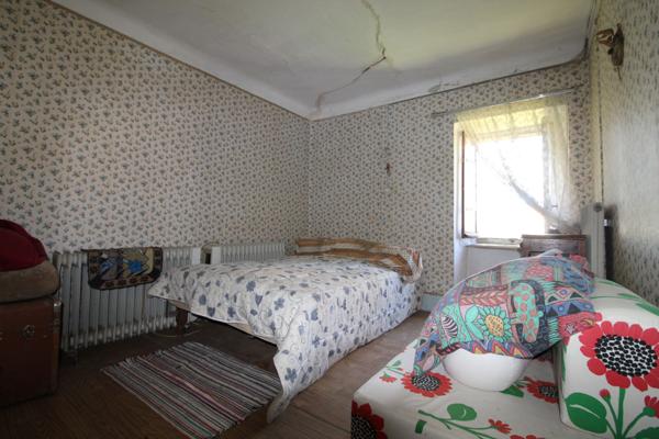 Mounes-Prohencoux (12370) Grande propriété de 235 m² à rénover – Terrain de plus de 1 500 m², avec dépendances