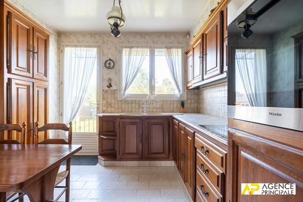 Maison Le Mesnil Le Roi 160 m2 €1 150 000 ** - Référence 4682