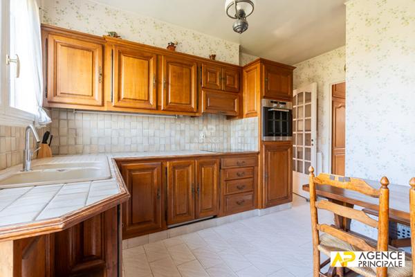 Maison Le Mesnil Le Roi 160 m2 €1 150 000 ** - Référence 4682