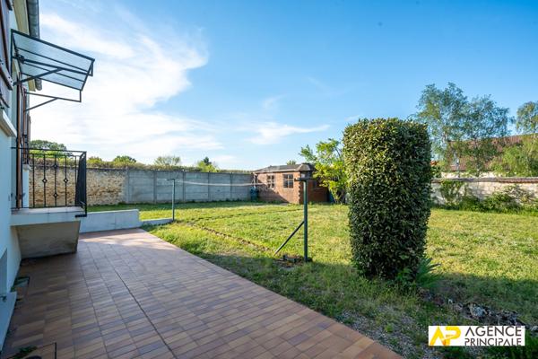 Maison Le Mesnil Le Roi 160 m2 €1 150 000 ** - Référence 4682
