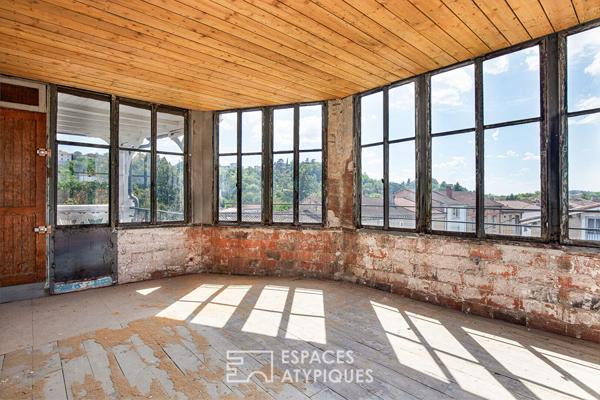 Maison bourgeoise rénovée avec jardin et garage
