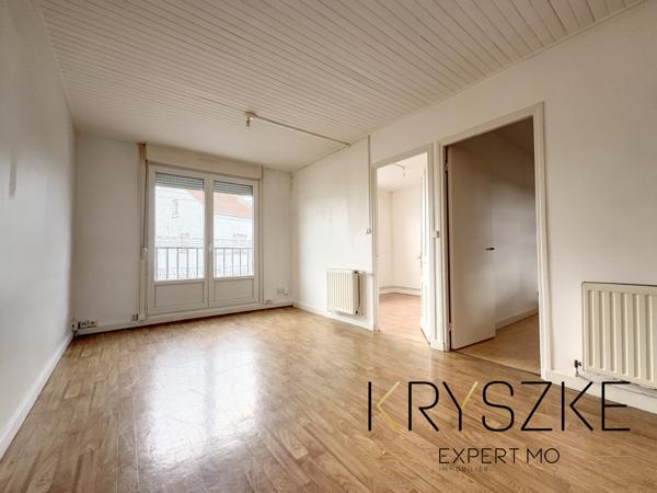 CARVIN – Maison divisée en 2 appartements – 94 m² – Garage et jardin