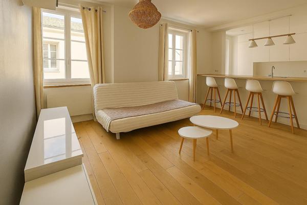 Rare Boulogne-Billancourt | 2 pièces 40 m² | Traversant Est-Ouest | Dernier étage | Cave | DPE D