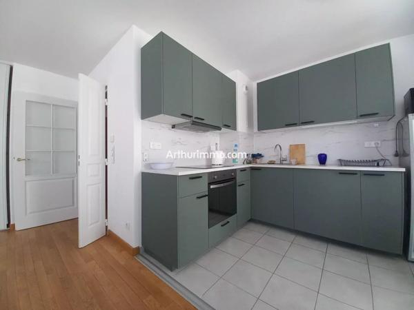 Location                                                      Appartement
                        
                     2 pièces                      46 m2                     à Sucy-en-Brie