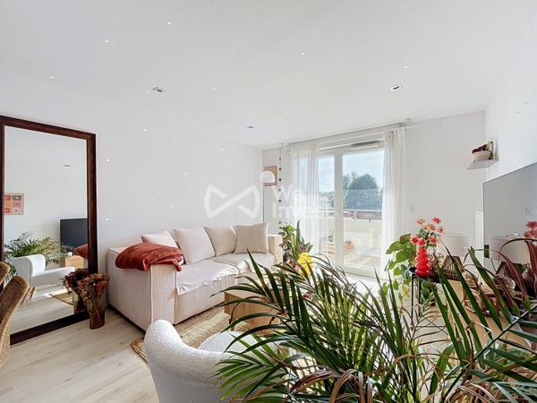 T2 43 m² avec balcon et parking – Quais Métayer