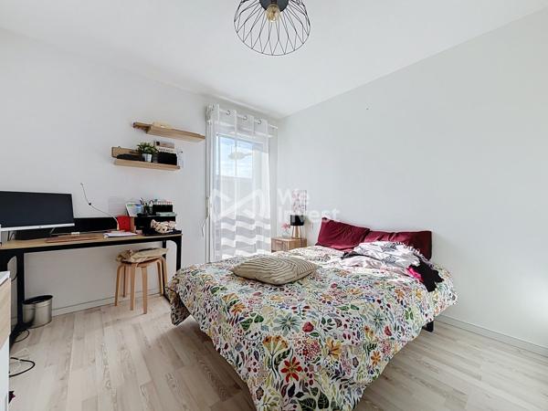 T2 43 m² avec balcon et parking – Quais Métayer