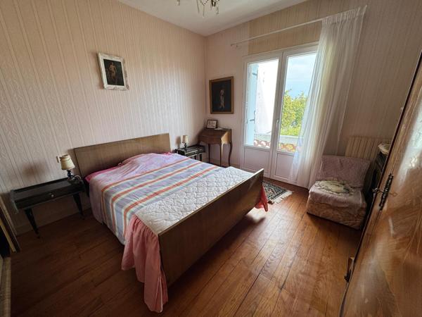 Maison 8 pièce(s) 6 chambre(s) 145 m²