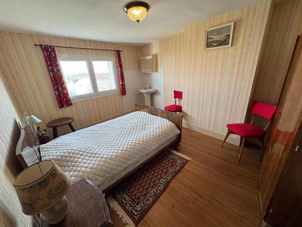 Maison 8 pièce(s) 6 chambre(s) 145 m²