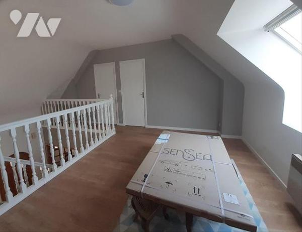 Maison T5, cadre paisible, sur 8260m² de terrain