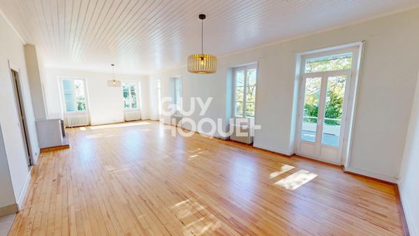 Maison de Maître de 1920, d'environ 300 m² habitables sans travaux !!