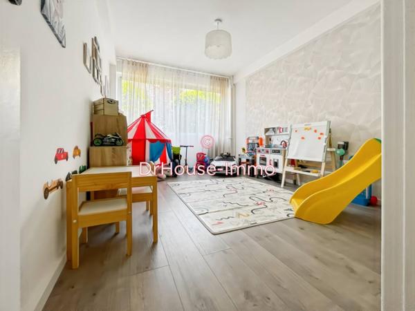 Appartement à vendre 5 pièces de 101 m²