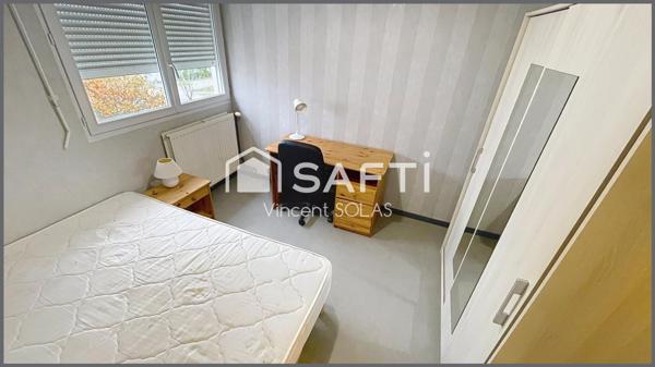 Appartement T5 Meublé - 4 Chambres - 2 SDE - Loggia - Cave + Parking - Proximité commodités - Bus