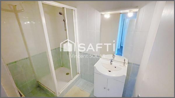 Appartement T5 Meublé - 4 Chambres - 2 SDE - Loggia - Cave + Parking - Proximité commodités - Bus