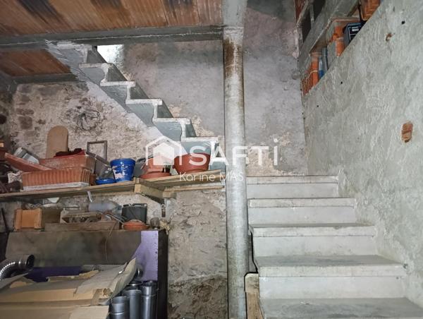 Remise et terres non attenantes