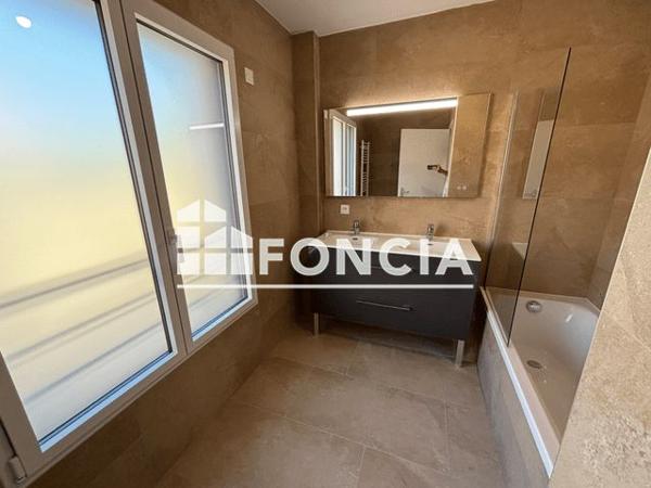 Location Maison 5 pièces 123.4 m² - VILLA 1 Lyon 69003