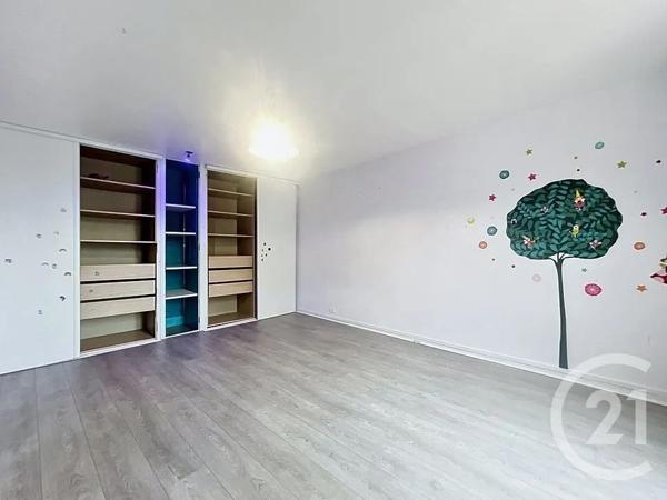 Appartement F3 à vendre  3 pièces - 85 m 2   MELUN  - 77