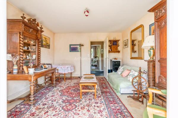 Vente                                                      Appartement
                        
                     2 pièces                      50 m2                     à Thorigny-sur-Marne