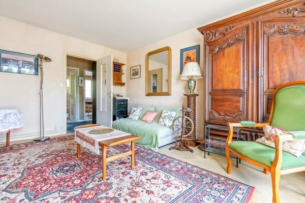 Vente                                                      Appartement
                        
                     2 pièces                      50 m2                     à Thorigny-sur-Marne