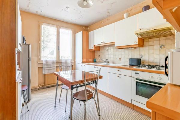 Vente                                                      Appartement
                        
                     2 pièces                      50 m2                     à Thorigny-sur-Marne