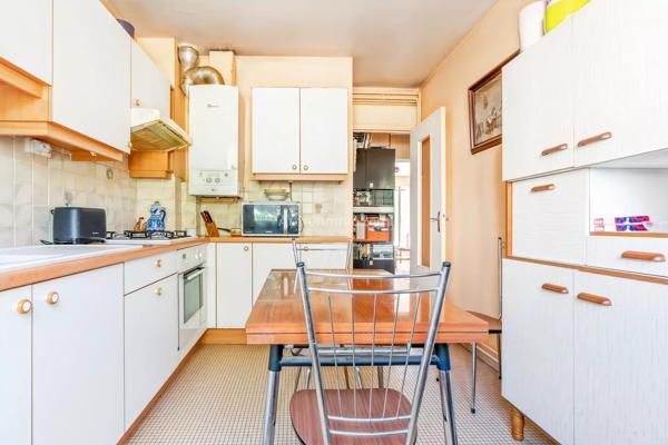 Vente                                                      Appartement
                        
                     2 pièces                      50 m2                     à Thorigny-sur-Marne