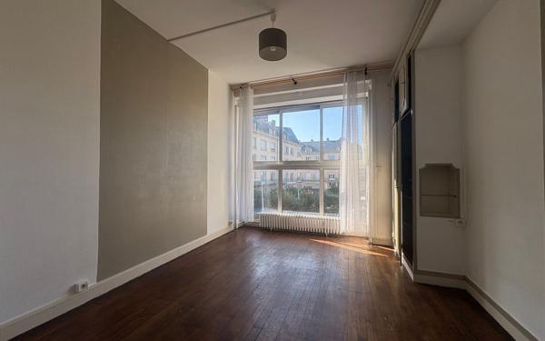 Appartement à vendre    3 pièces • 84 m2 Amiens