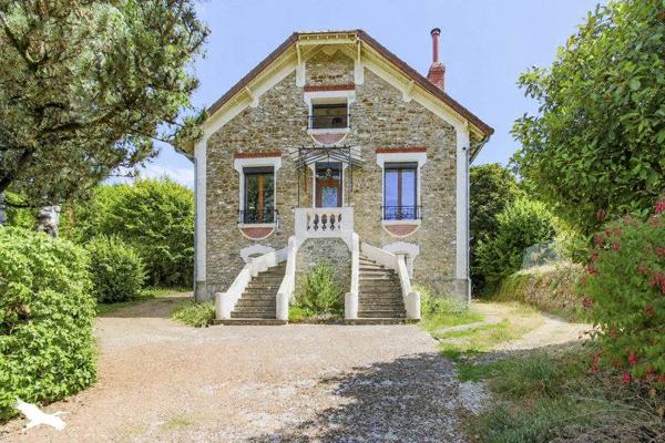 Maison 549 928 € Marines 7 p 150 m² DPE D