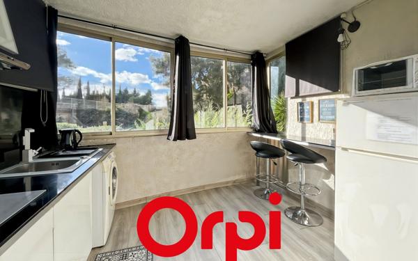 Appartement à vendre    1 pièce • 17,32 m2 Bandol