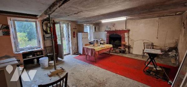 Maison à Vendre à Saint-Varent (79330) en Deux-Sèvres (79)

Dans la localité de Saint-Varent,...