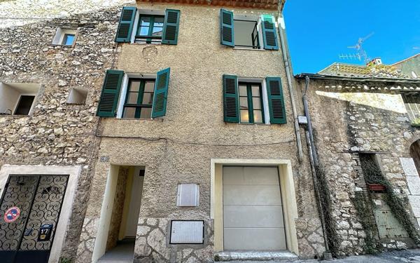 Appartement à vendre    2 pièces • 44 m2 Vence