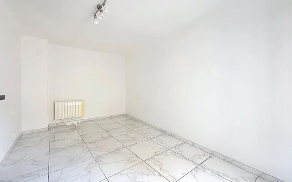 Appartement à vendre    2 pièces • 44 m2 Vence