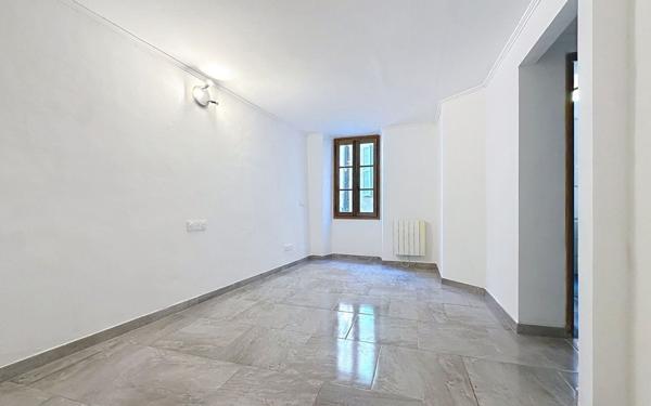 Appartement à vendre    2 pièces • 44 m2 Vence