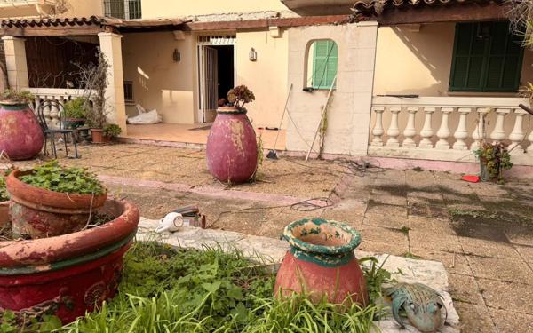 Appartement à vendre    4 pièces • 183,28 m2 Nice