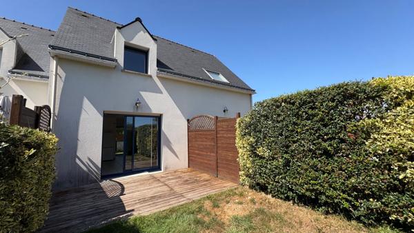 Maison 2 chambres avec jardin dans le bourg de Plougoumelen