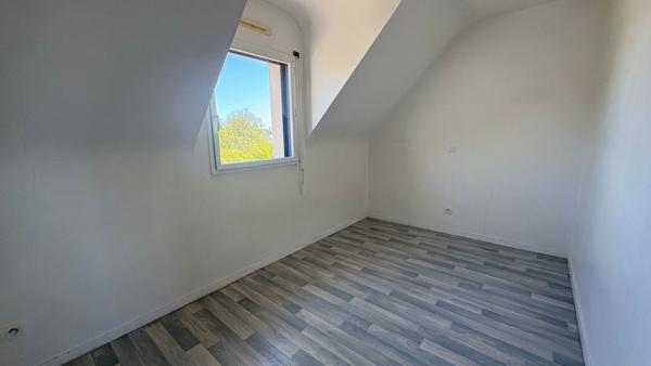 Maison 2 chambres avec jardin dans le bourg de Plougoumelen