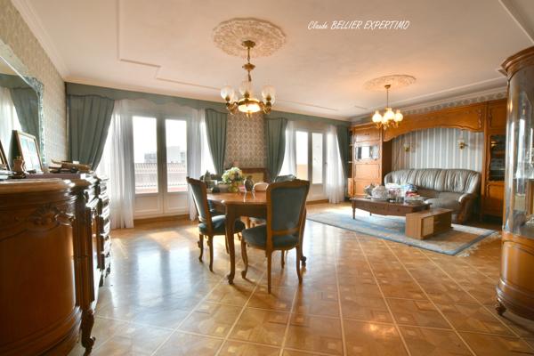 Marseille (13014) APPARTEMENT T5 DE 102 m2, Traversant, sa Cave, son Parking ses 2 balcons avec leur vue dégagée