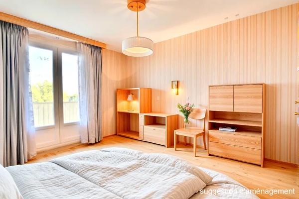 Marseille (13014) APPARTEMENT T5 DE 102 m2, Traversant, sa Cave, son Parking ses 2 balcons avec leur vue dégagée