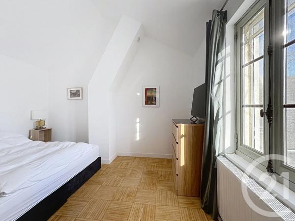 Maison à vendre  8 pièces - 210 m 2   PERTHES  - 77
