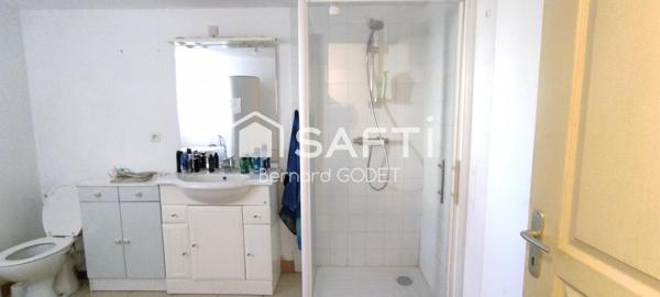 Immeuble avec travaux