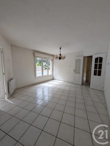 Appartement F4 à vendre  4 pièces - 72,98 m 2   EPERNON  - 28